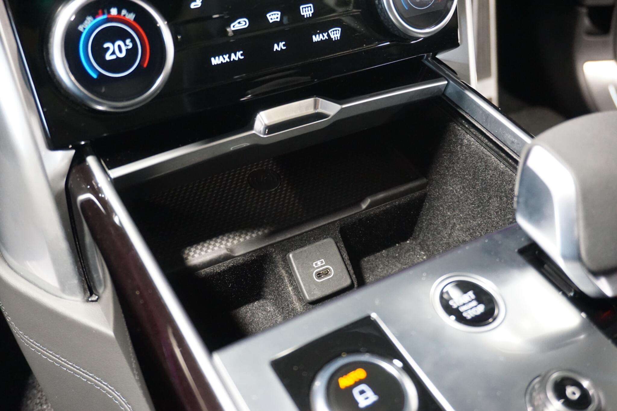 Land Rover Range Rover 3.0 P400 MHEV Autobiography SUV 5dr Petrol Auto 4WD Euro 6 (s/s) (400 ps)